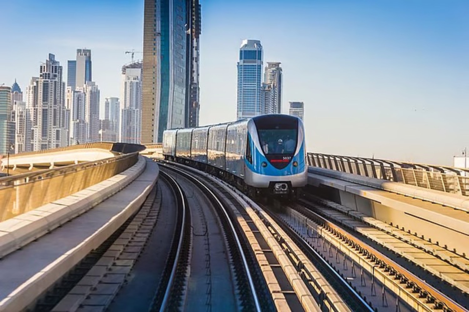 Dubaï prolonge les horaires du métro pour le Global Encounters 2025 | Die Geissens Real Estate | Luxus Immobilien mit Carmen und Robert Geiss – Die Geissens in Dubai