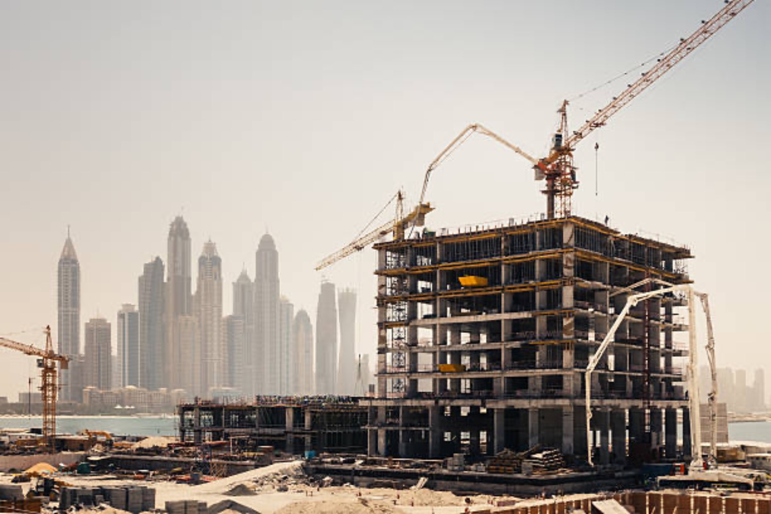 Dubaï : les promoteurs construisent eux-mêmes | Die Geissens Real Estate | Luxus Immobilien mit Carmen und Robert Geiss – Die Geissens in Dubai