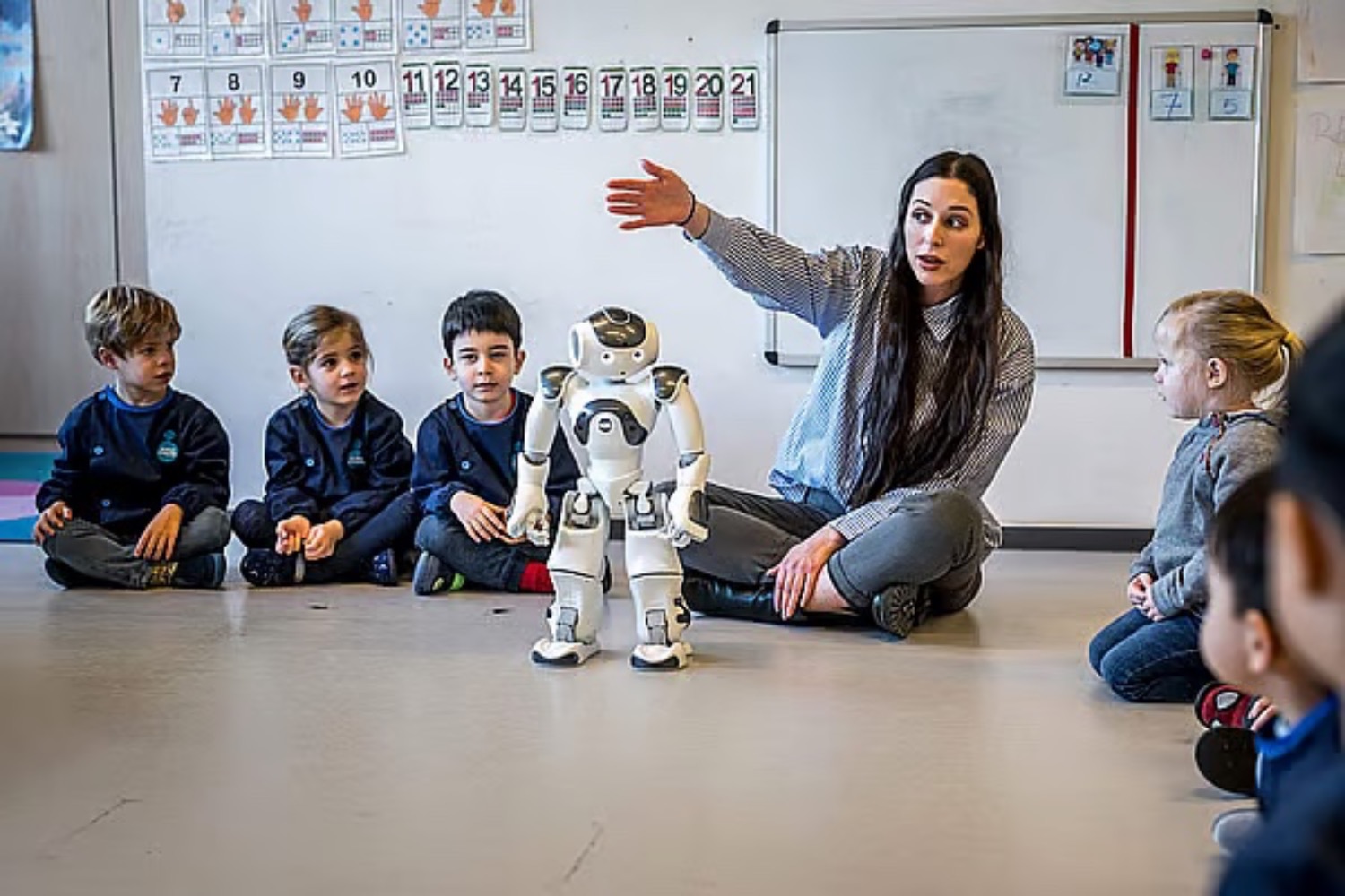 UAE Launches AI Curriculum in Schools | Die Geissens Real Estate | Luxus Immobilien mit Carmen und Robert Geiss – Die Geissens in Dubai