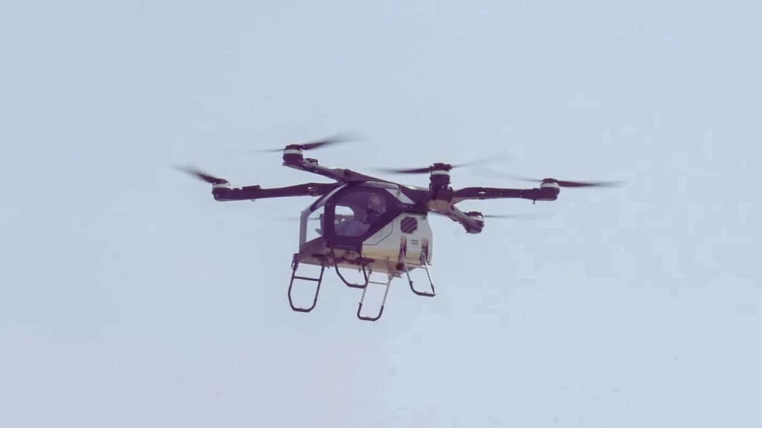 Electric Flying Taxi Takes Off in Ras Al Khaimah | Die Geissens Real Estate | Luxus Immobilien mit Carmen und Robert Geiss – Die Geissens in Dubai