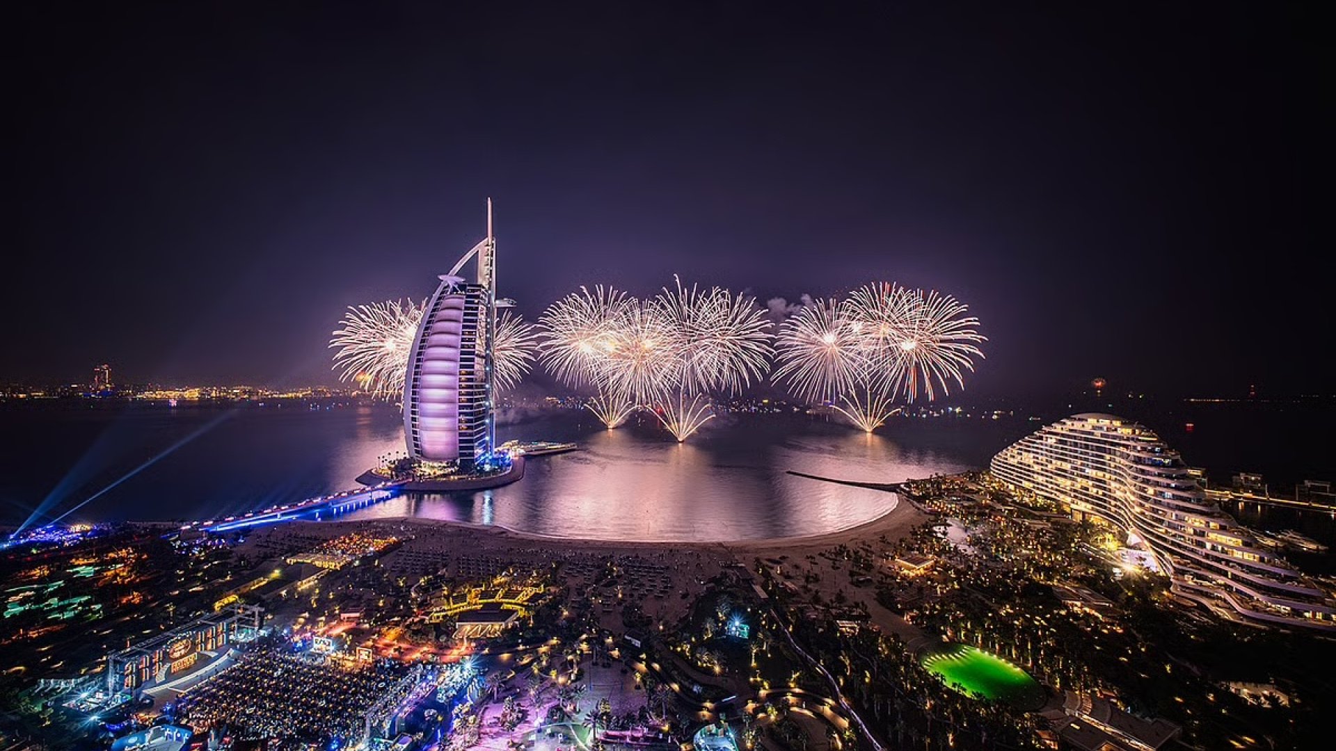 Dubaï Nouvel An: Feux d’artifice sur les icônes | Die Geissens Real Estate | Luxus Immobilien mit Carmen und Robert Geiss – Die Geissens in Dubai