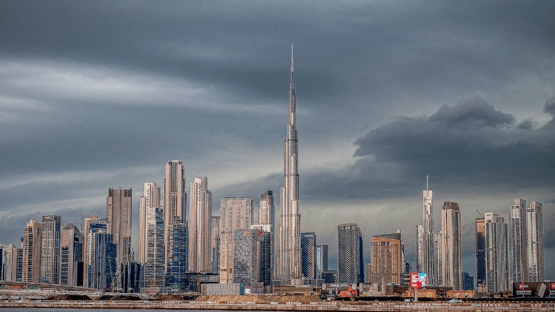 Intempéries aux Émirats: vols et routes perturbés | Die Geissens Real Estate | Luxus Immobilien mit Carmen und Robert Geiss – Die Geissens in Dubai