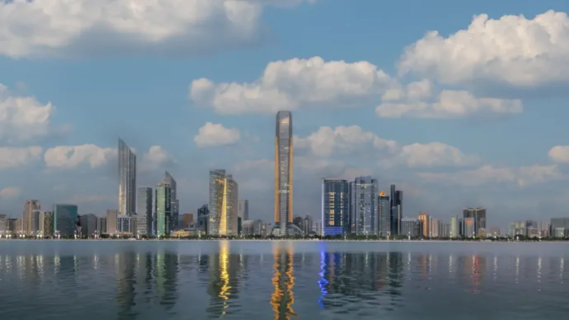 Desert Dealroom: 2nd Reuters NEXT Gulf Summit in Abu Dhabi with ADDED | Die Geissens Real Estate | Luxus Immobilien mit Carmen und Robert Geiss – Die Geissens in Dubai