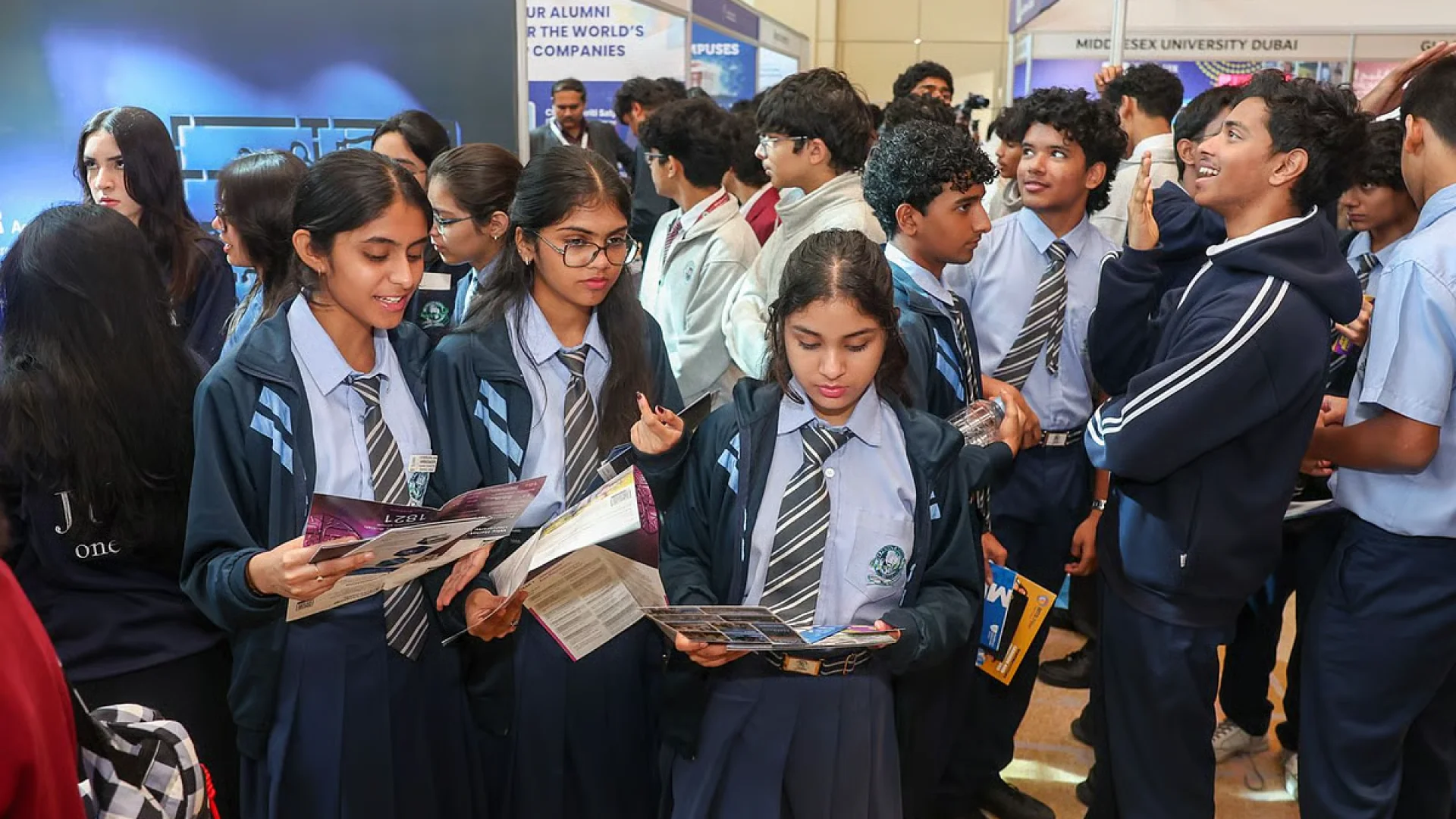 Gulf News EduFair : les élèves de Dubaï préparent leur avenir | Die Geissens Real Estate | Luxus Immobilien mit Carmen und Robert Geiss – Die Geissens in Dubai