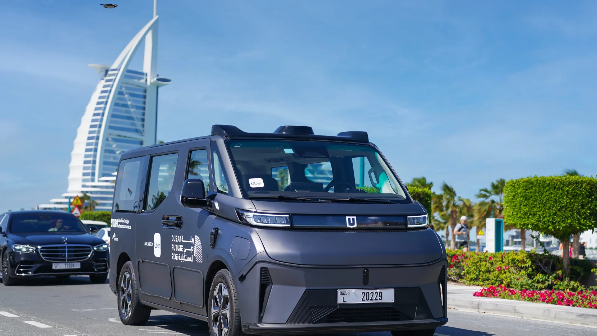 Dubai accelerates autonomous mobility: Robotaxi hits 4 million km | Property impact | Die Geissens Real Estate | Luxus Immobilien mit Carmen und Robert Geiss – Die Geissens in Dubai