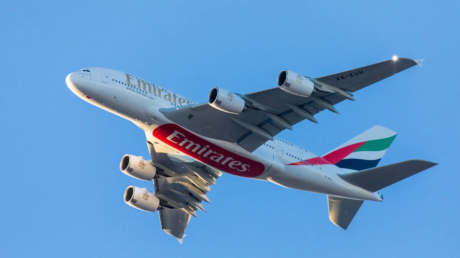 Emirates Dubai Flights Update: What Passengers Need | Die Geissens Real Estate | Luxus Immobilien mit Carmen und Robert Geiss – Die Geissens in Dubai