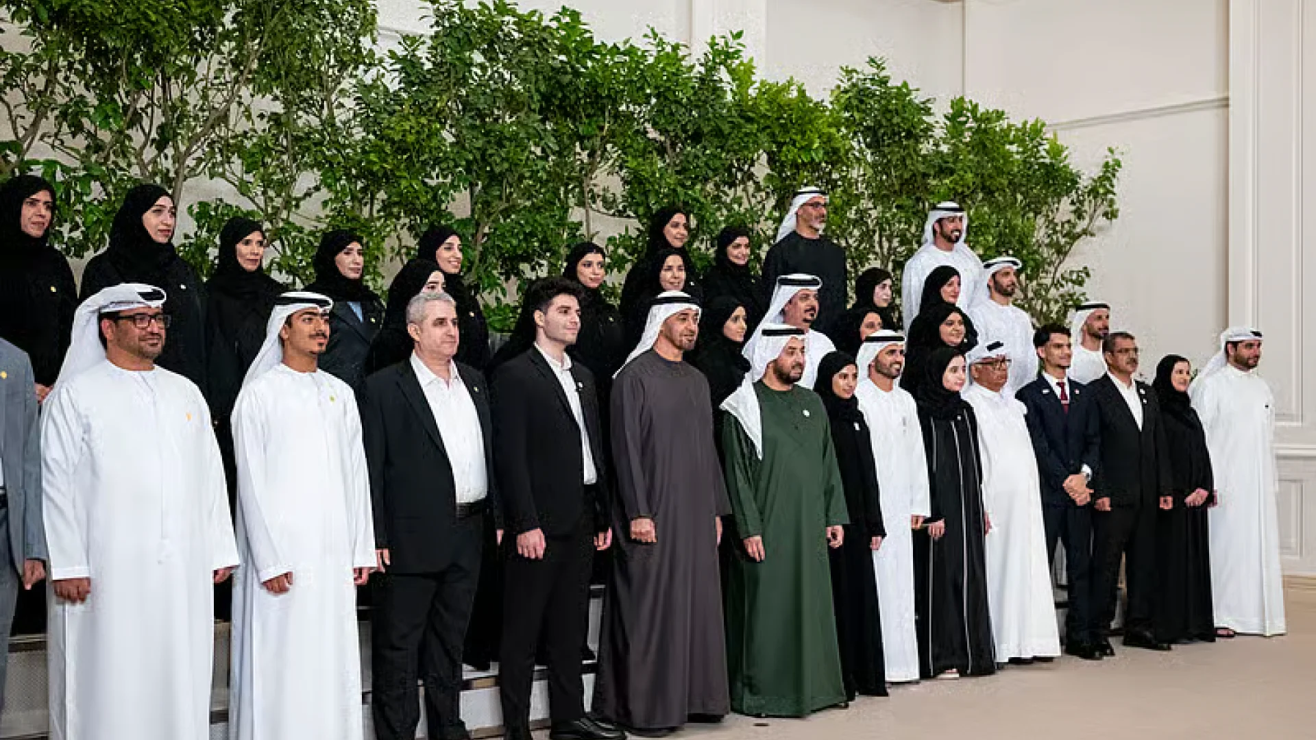 EAU: le Président honore les diplômés 2025/26 | Die Geissens Real Estate | Luxus Immobilien mit Carmen und Robert Geiss – Die Geissens in Dubai